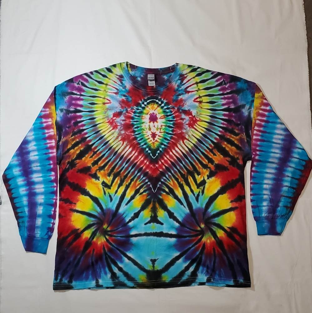 SOLD! New size 3X long sleeve tie dye shirt